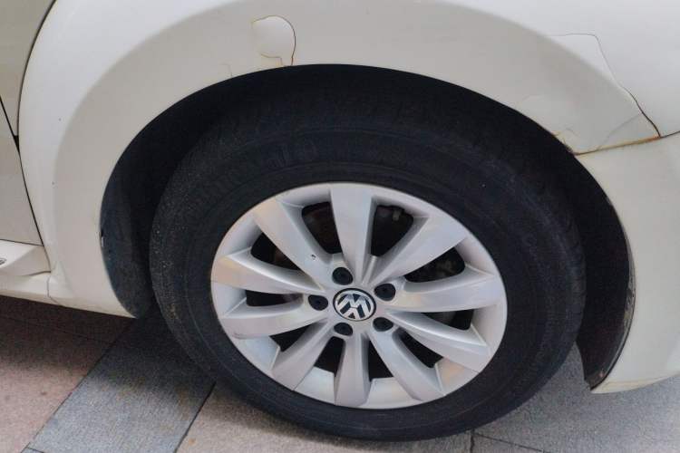 Used Volkswagen Beetle 2013 1.2TSI Fashion Edition Right Front Wheel Hub