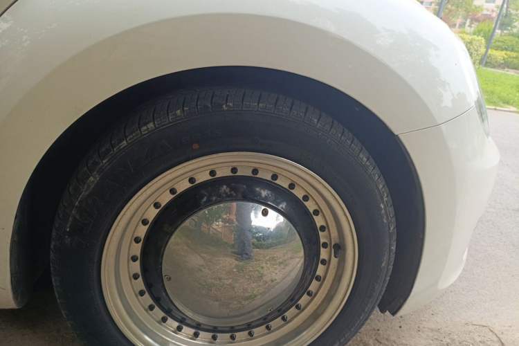 Used Volkswagen Beetle 2013 1.2TSI Fashion Edition Right Front Wheel Hub