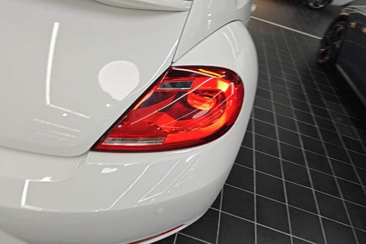 Used Volkswagen Beetle 2013 1.4TSI Fashion Edition Right Rear Taillight