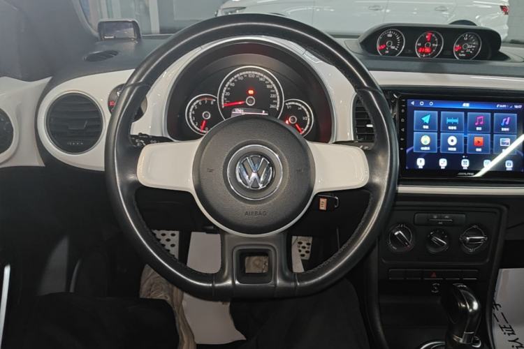 Used Volkswagen Beetle 2013 1.4TSI Fashion Edition Steering Wheel