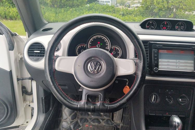 Used Volkswagen Beetle 2013 1.4TSI Fashion Edition Steering Wheel