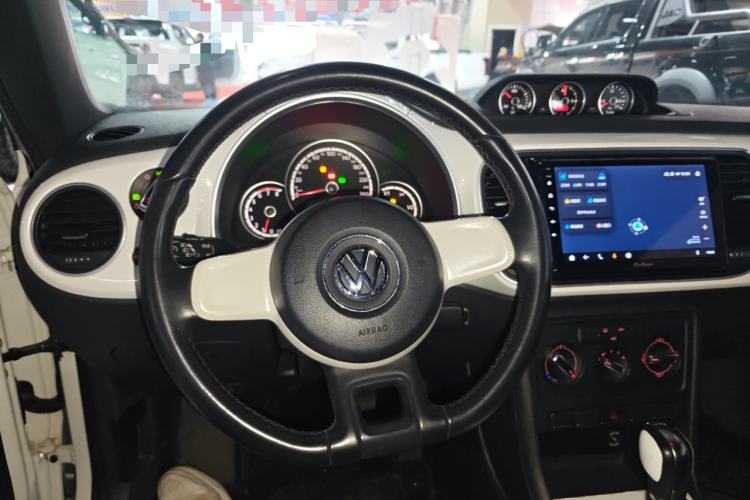 Used Volkswagen Beetle 2013 1.4TSI Fashion Edition Steering Wheel