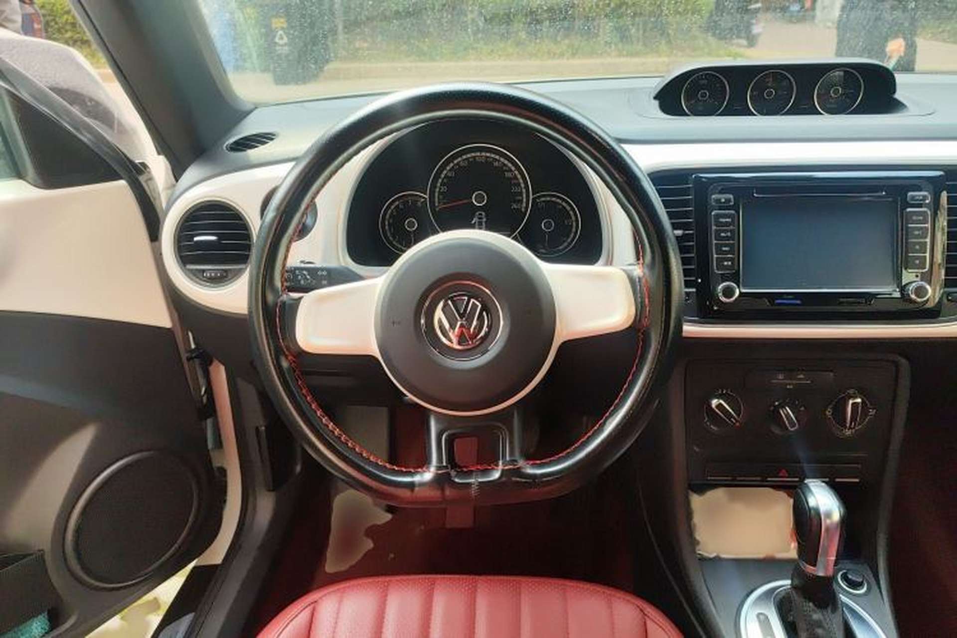 Used Volkswagen Beetle 2013 1.4TSI Fashion Edition Steering Wheel