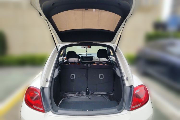 Used Volkswagen Beetle 2013 1.2TSI Fashion Edition Trunk