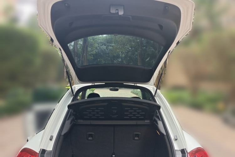 Used Volkswagen Beetle 2013 1.4TSI Fashion Edition Trunk