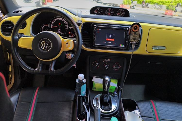 Used Volkswagen Beetle 2013 1.2TSI Fashion Edition Center Console