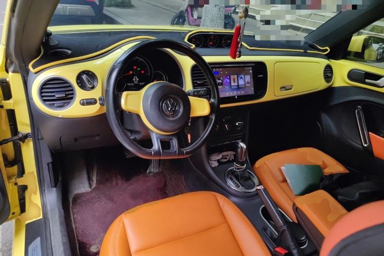 Used Volkswagen Beetle 2013 1.2TSI Fashion Edition Center Console