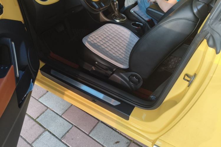 Used Volkswagen Beetle 2013 1.4TSI Fashion Edition Driver Seat