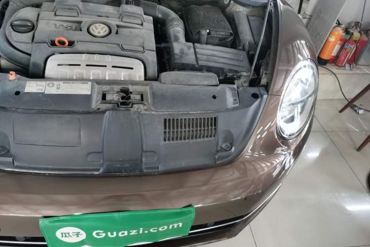 Used Volkswagen Beetle 2013 1.4 TSI Comfort Model Engine Bay Left