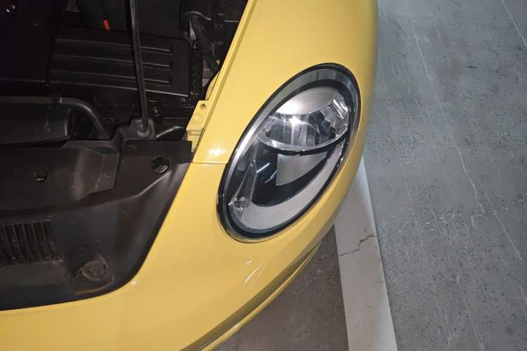Used Volkswagen Beetle 2013 1.4TSI Fashion Edition Engine Bay Left