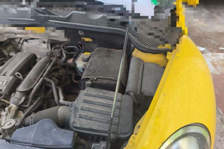 Used Volkswagen Beetle 2013 1.2TSI Comfort Model Engine Bay Left