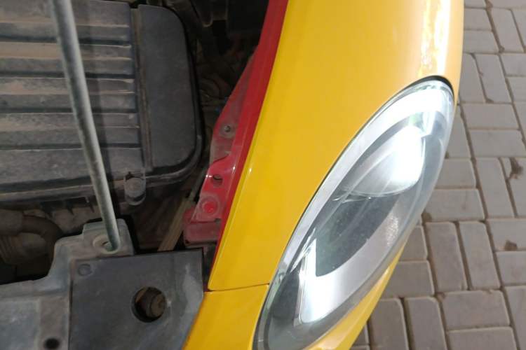 Used Volkswagen Beetle 2013 1.2TSI Comfort Model Engine Bay Left