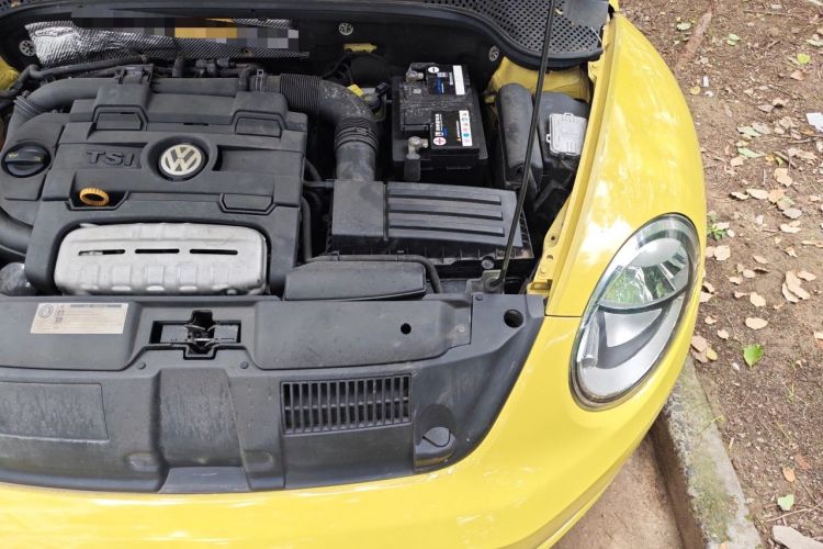 Used Volkswagen Beetle 2013 1.4TSI Fashion Edition Engine Bay Left