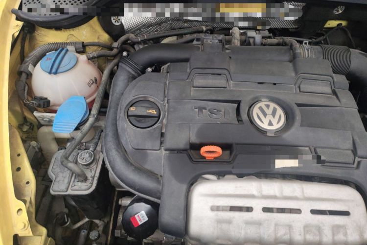 Used Volkswagen Beetle 2013 1.4TSI Fashion Edition Engine Bay Right