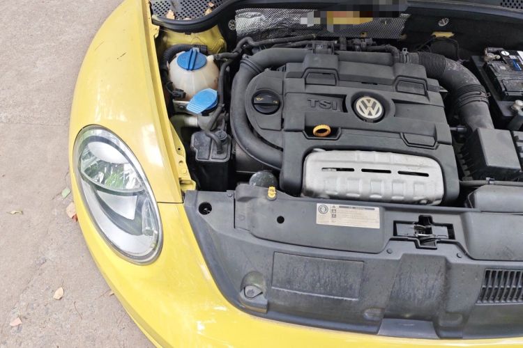 Used Volkswagen Beetle 2013 1.4TSI Fashion Edition Engine Bay Right