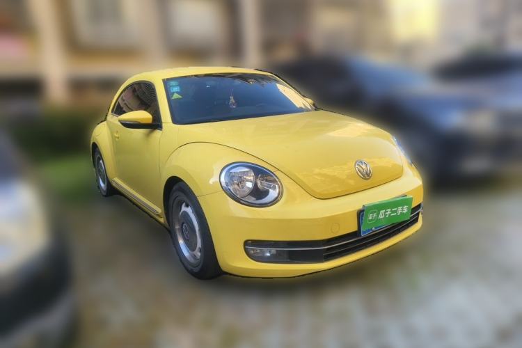 Used Volkswagen Beetle 2013 1.4TSI Fashion Edition Front Right 45 Deg