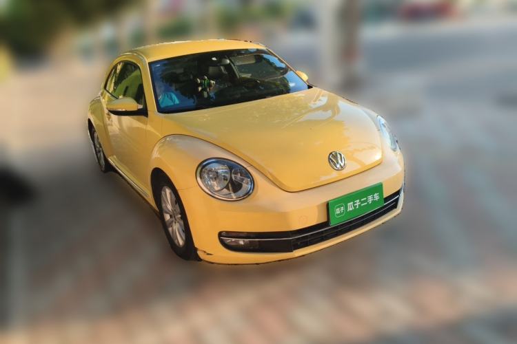 Used Volkswagen Beetle 2013 1.4TSI Fashion Edition Front Right 45 Deg