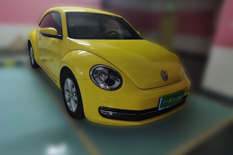 Used Volkswagen Beetle 2013 1.2TSI Fashion Edition Front Right 45 Deg