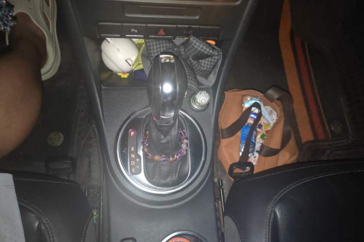 Used Volkswagen Beetle 2013 1.4TSI Luxury Model Gear Lever