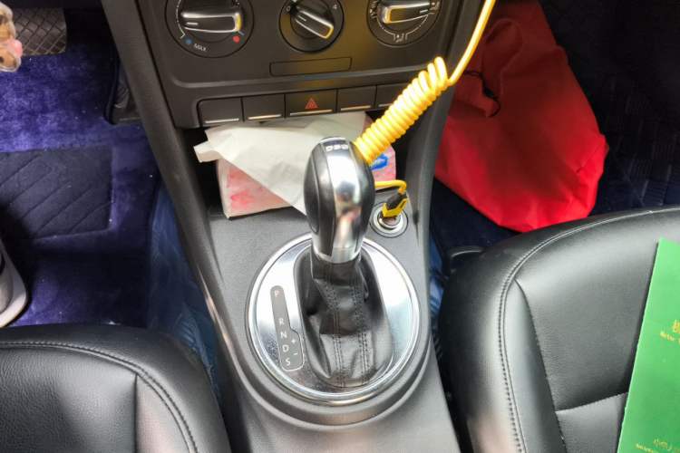 Used Volkswagen Beetle 2013 1.4TSI Fashion Edition Gear Lever