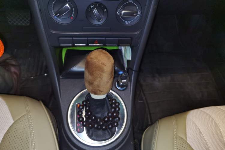 Used Volkswagen Beetle 2013 1.2TSI Fashion Edition Gear Lever