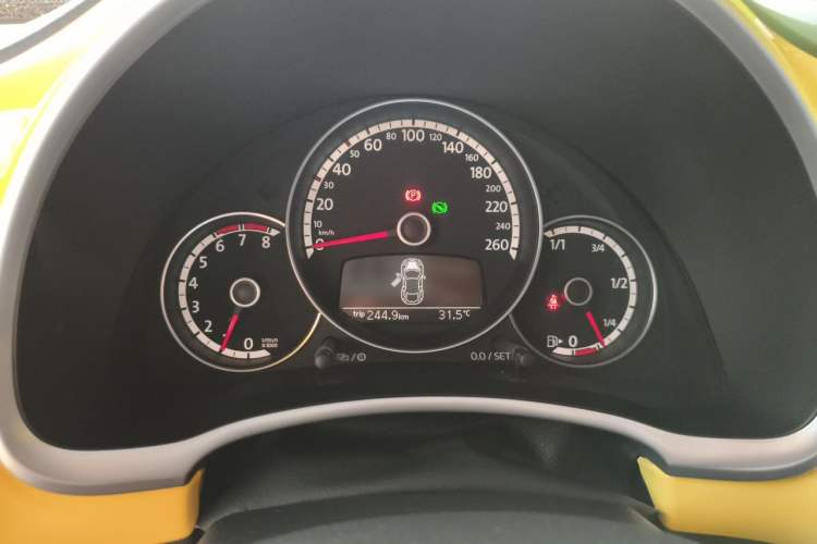 Used Volkswagen Beetle 2013 1.4TSI Fashion Edition Instrument Cluster