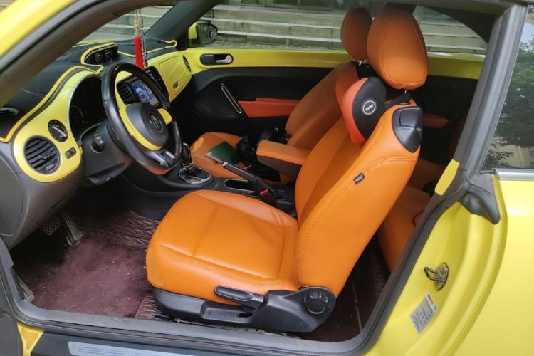 Used Volkswagen Beetle 2013 1.2TSI Fashion Edition Left Front Seat