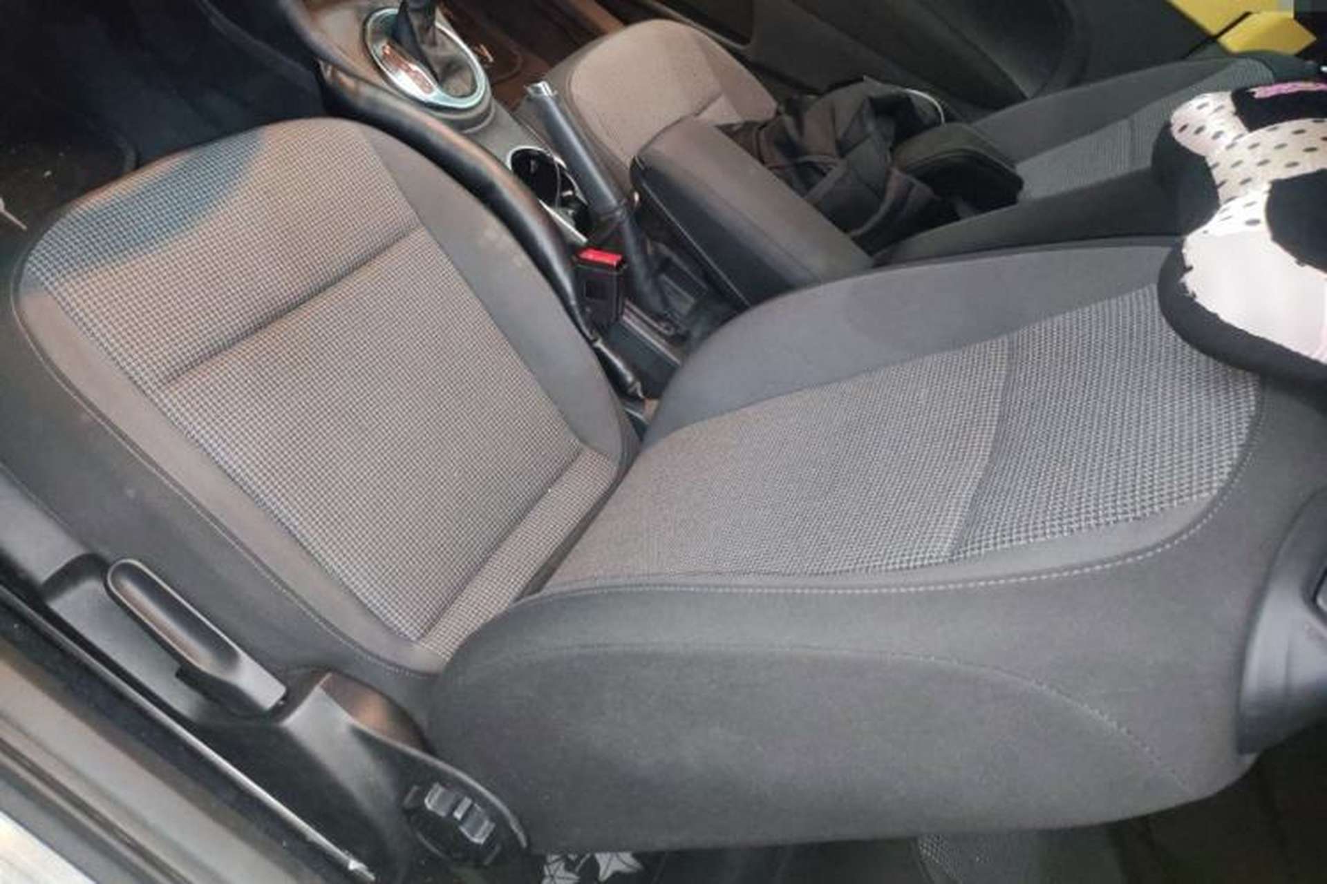 Used Volkswagen Beetle 2013 1.4TSI Fashion Edition Left Front Seat