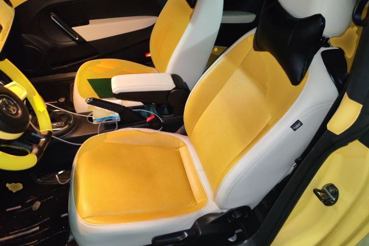 Used Volkswagen Beetle 2013 1.2TSI Fashion Edition Left Front Seat