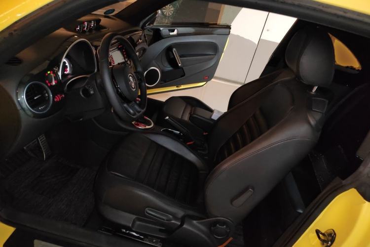 Used Volkswagen Beetle 2013 2.0 TSI Top-Trim Model Left Front Seat