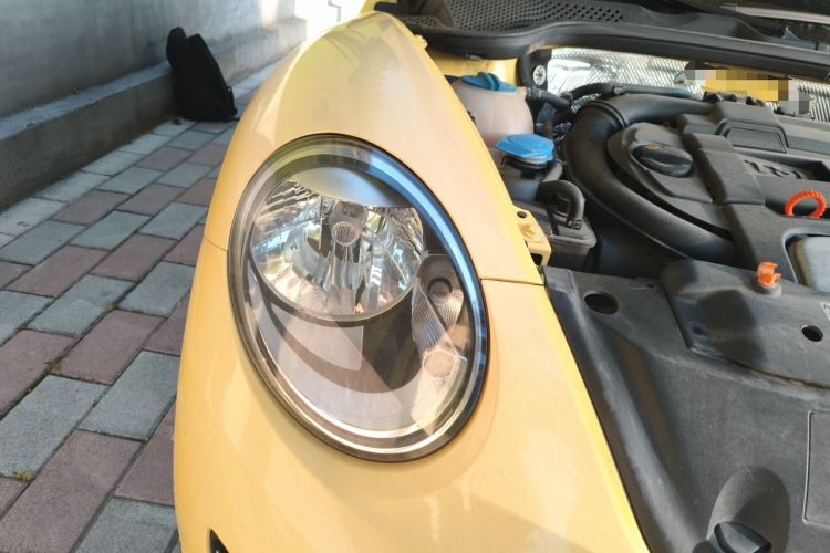 Used Volkswagen Beetle 2013 1.4TSI Fashion Edition Right Front Headlight