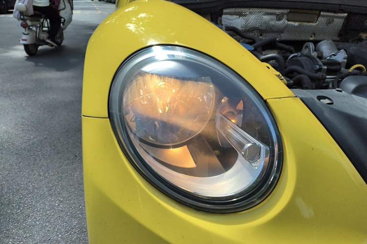 Used Volkswagen Beetle 2013 1.2TSI Fashion Edition Right Front Headlight