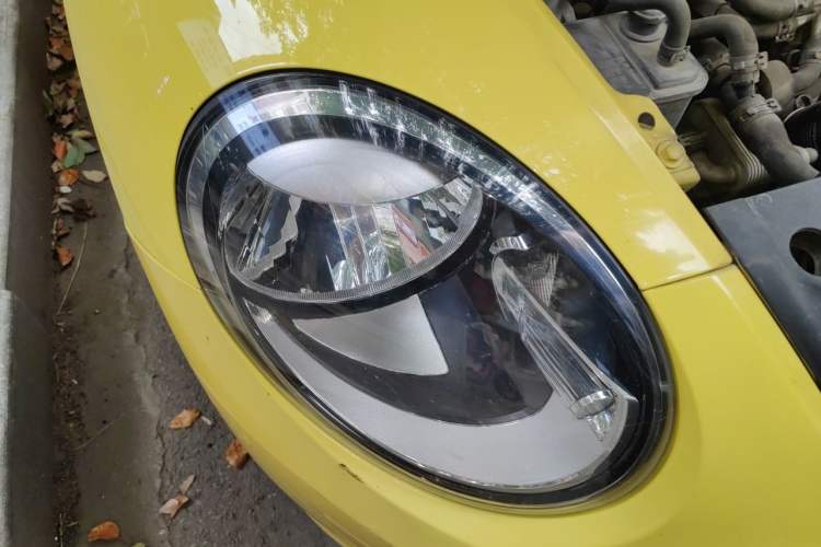 Used Volkswagen Beetle 2013 1.2TSI Fashion Edition Right Front Headlight