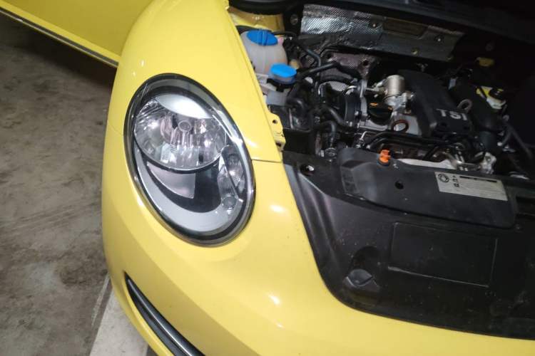 Used Volkswagen Beetle 2013 1.2TSI Fashion Edition Right Front Headlight