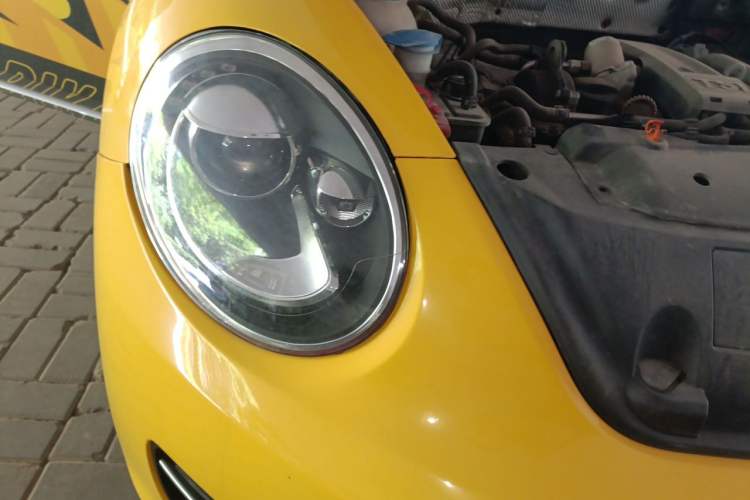 Used Volkswagen Beetle 2013 1.2TSI Comfort Model Right Front Headlight