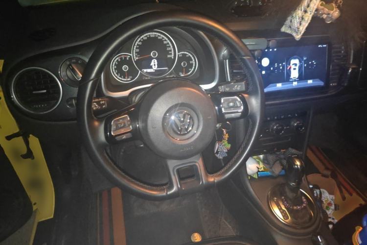 Used Volkswagen Beetle 2013 1.4TSI Luxury Model Steering Wheel