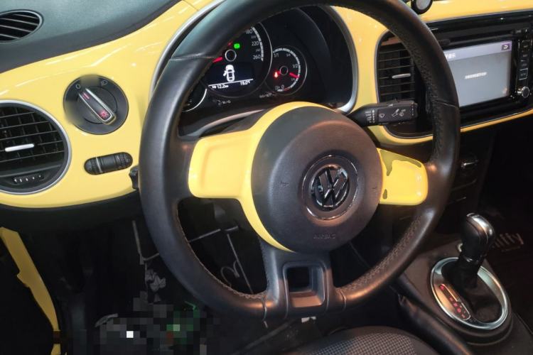 Used Volkswagen Beetle 2013 1.4TSI Fashion Edition Steering Wheel
