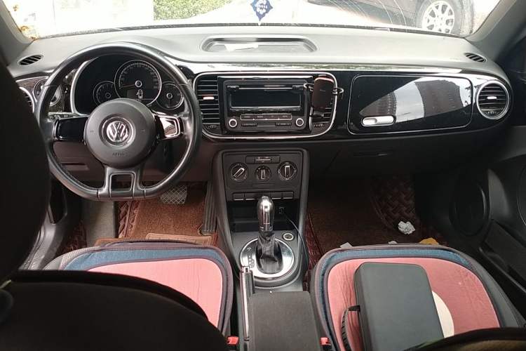 Used Volkswagen Beetle 2014 1.4TSI Fashion Edition Center Console