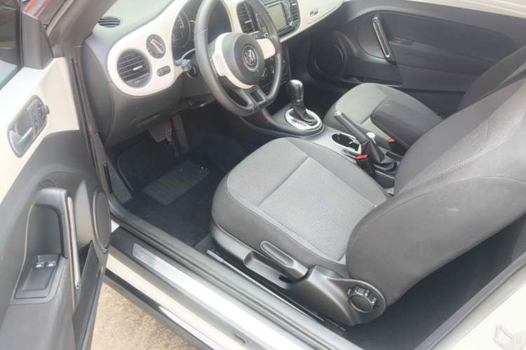 Used Volkswagen Beetle 2014 1.2TSI Fashion Edition Driver Seat