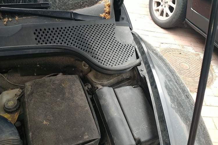 Used Volkswagen Beetle 2014 1.4TSI Fashion Edition Engine Bay Left