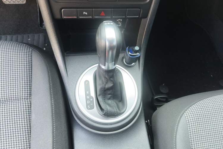 Used Volkswagen Beetle 2014 1.2TSI Fashion Edition Gear Lever