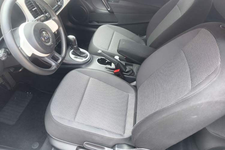 Used Volkswagen Beetle 2014 1.2TSI Fashion Edition Left Front Seat