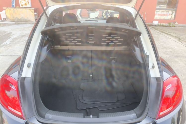 Used Volkswagen Beetle 2014 1.2TSI Fashion Edition Trunk