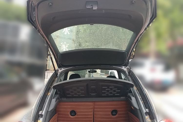 Used Volkswagen Beetle 2014 1.4TSI Fashion Edition Trunk