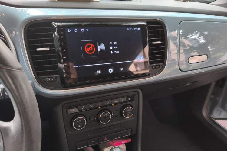 Used Volkswagen Beetle 2014 1.4TSI R-Line Audio And AC Panel