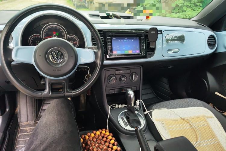 Used Volkswagen Beetle 2014 1.4TSI Fashion Edition Center Console