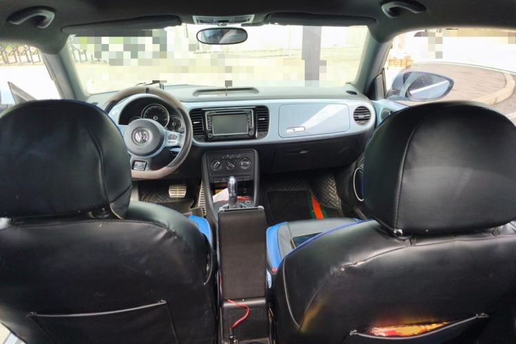 Used Volkswagen Beetle  Center Console