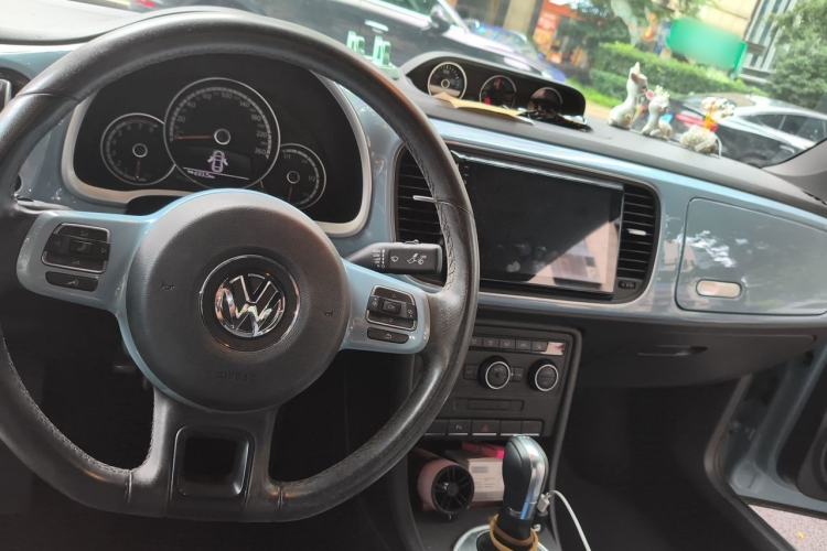 Used Volkswagen Beetle 2014 1.4TSI R-Line Center Console