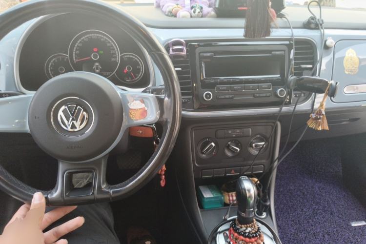 Used Volkswagen Beetle 2014 1.4TSI Fashion Edition Center Console