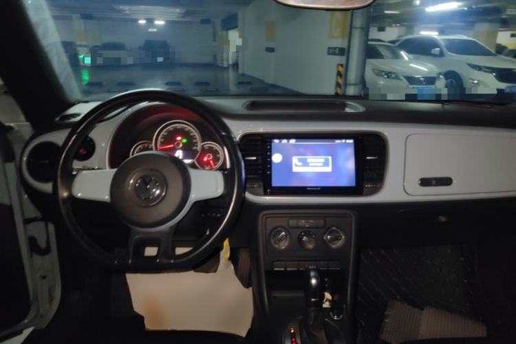 Used Volkswagen Beetle 2014 1.2TSI Fashion Edition Center Console